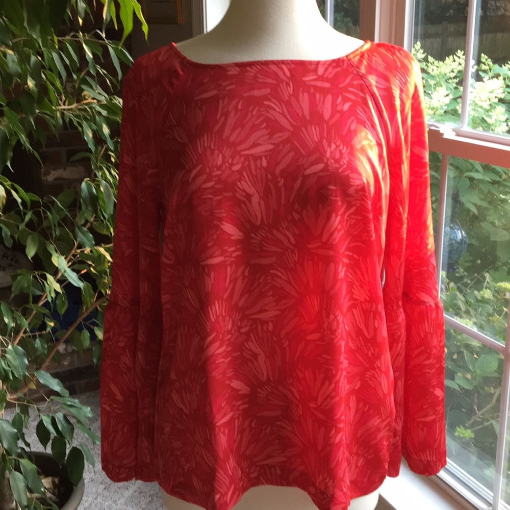 Blouse with bell sleeves by Banana Republic